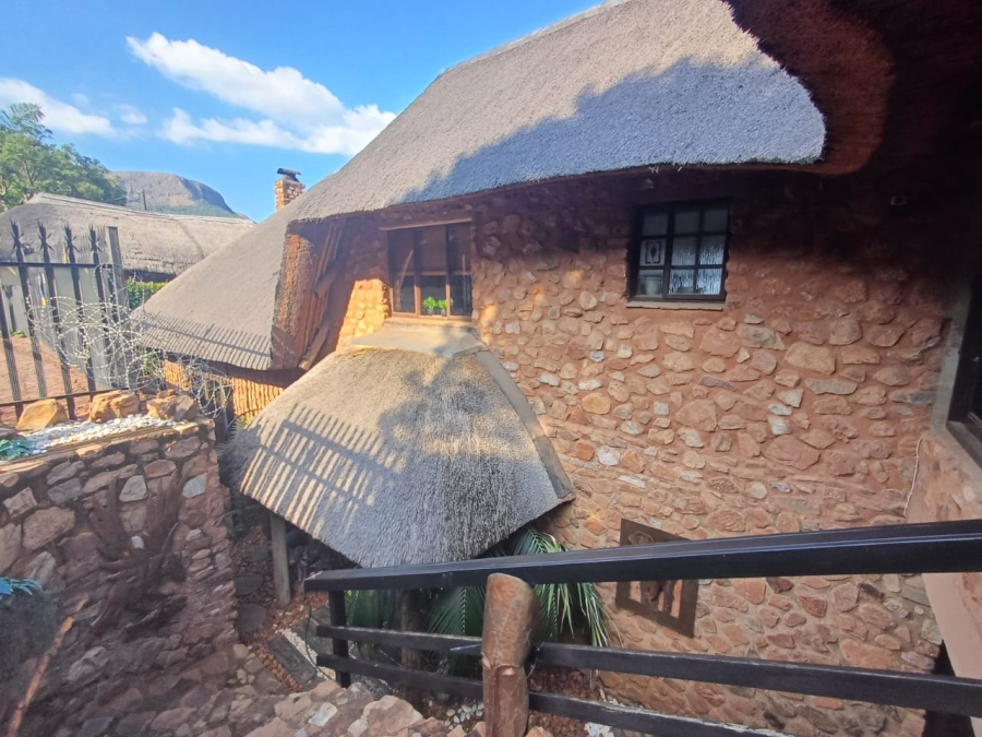 3 Bedroom Property for Sale in Kosmos North West